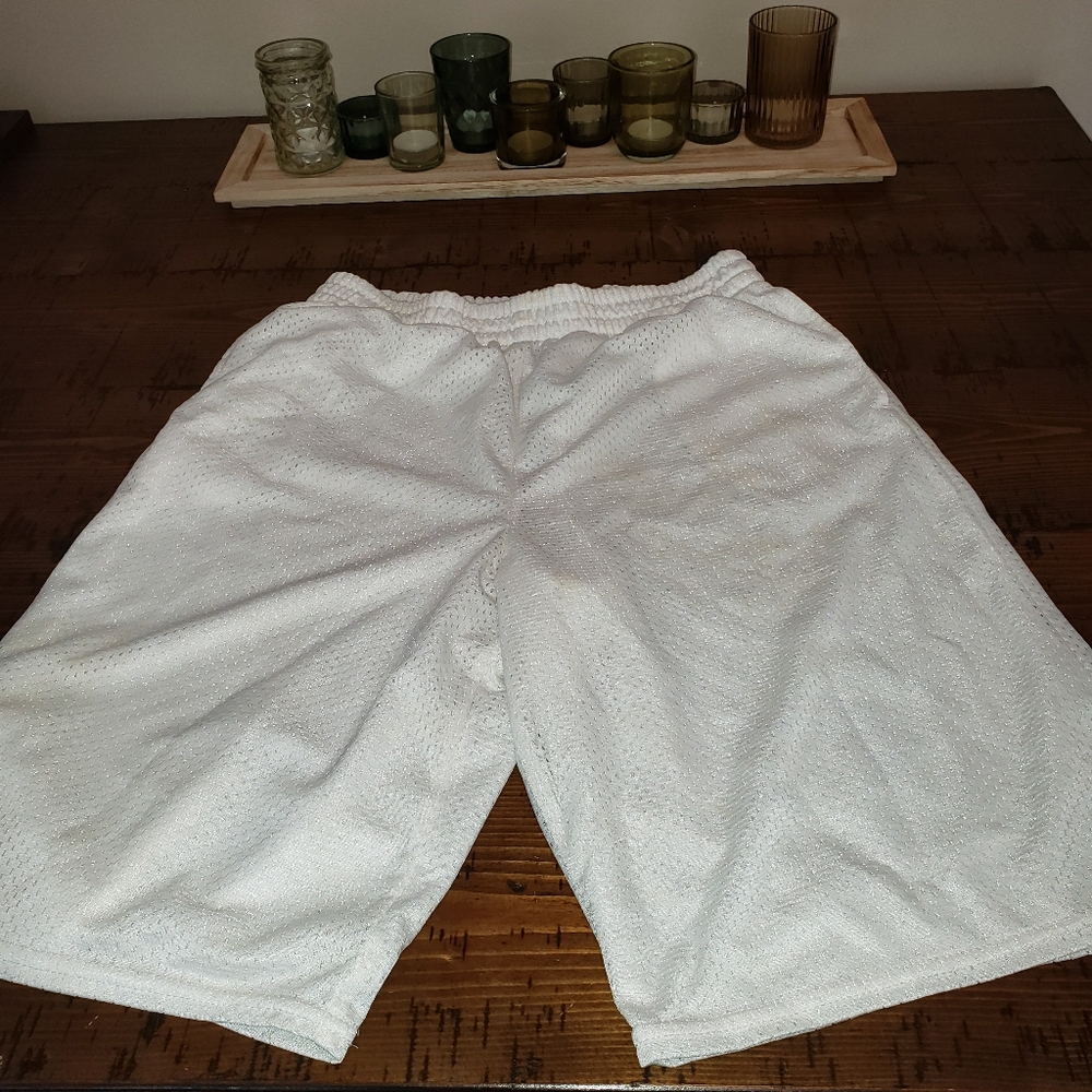 White Athletic Shorts w/Pockets
